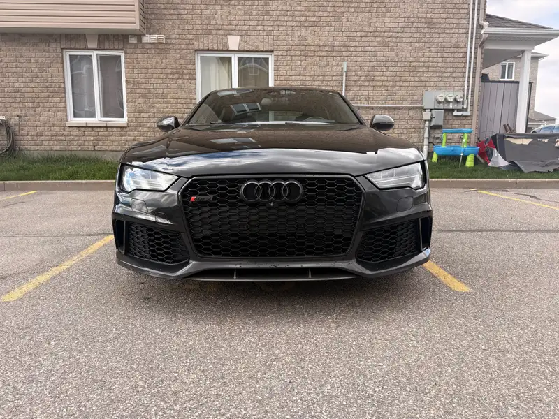 2017 Audi RS7 Performance, čierna, 53 000 km, dovoz Kanada — foto 1