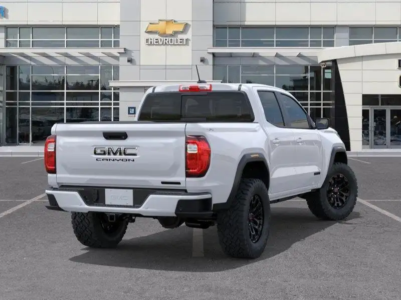 2026 GMC Canyon Elevation, biela, 0 km, dovoz Kanada — foto 4 z 12