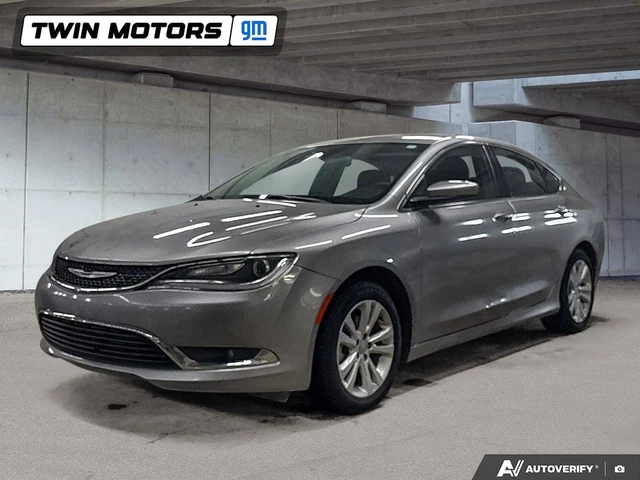 2016 Chrysler 200Series Limited, strieborná, 177 239 km, dovoz Kanada — foto 1