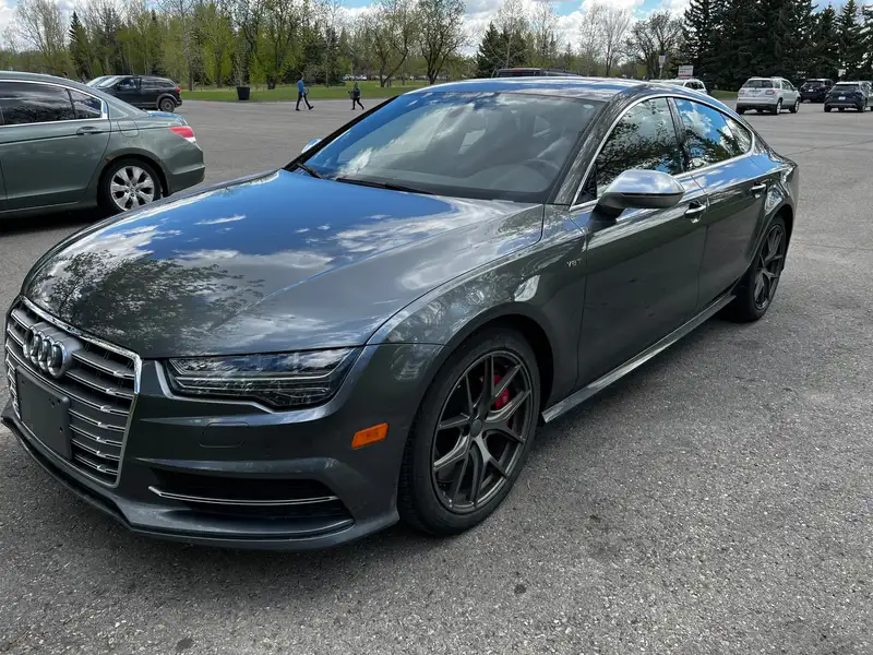 2018 Audi S7 Prestige, sivá, 111 000 km, dovoz Kanada — foto 1