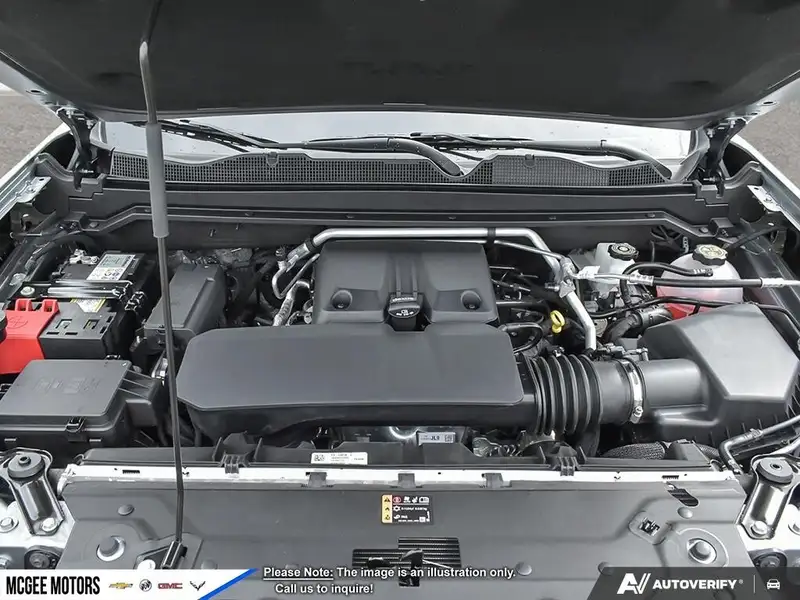 2026 GMC Canyon Elevation, strieborná, 0 km, dovoz Kanada — foto 6 z 12