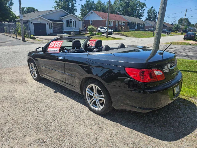 2010 Chrysler Sebring, 85 411 km, dovoz Kanada — foto 1