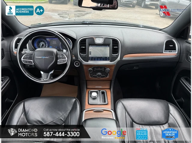 2017 Chrysler 300C Platinum AWD, sivá, 195 103 km, dovoz Kanada — foto 10 z 20