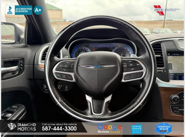 2017 Chrysler 300C Platinum AWD, sivá, 195 103 km, dovoz Kanada — foto 12 z 20