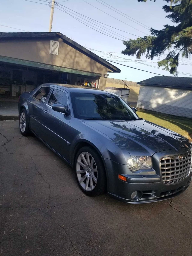 2006 Chrysler 300 300C, sivá, 220 000 km, dovoz Kanada — foto 3 z 5