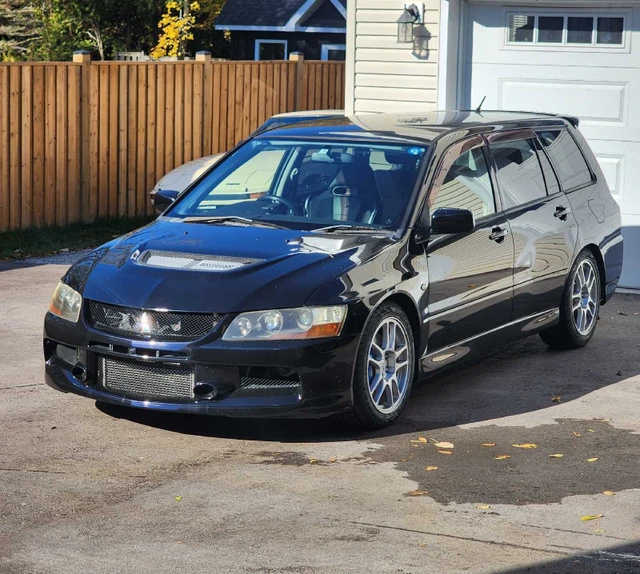2005 Mitsubishi Evolution, čierna, 92 000 km, dovoz Kanada — foto 1 2005 Mitsubishi Evolution, čierna, 92 000 km, dovoz Kanada — foto 1