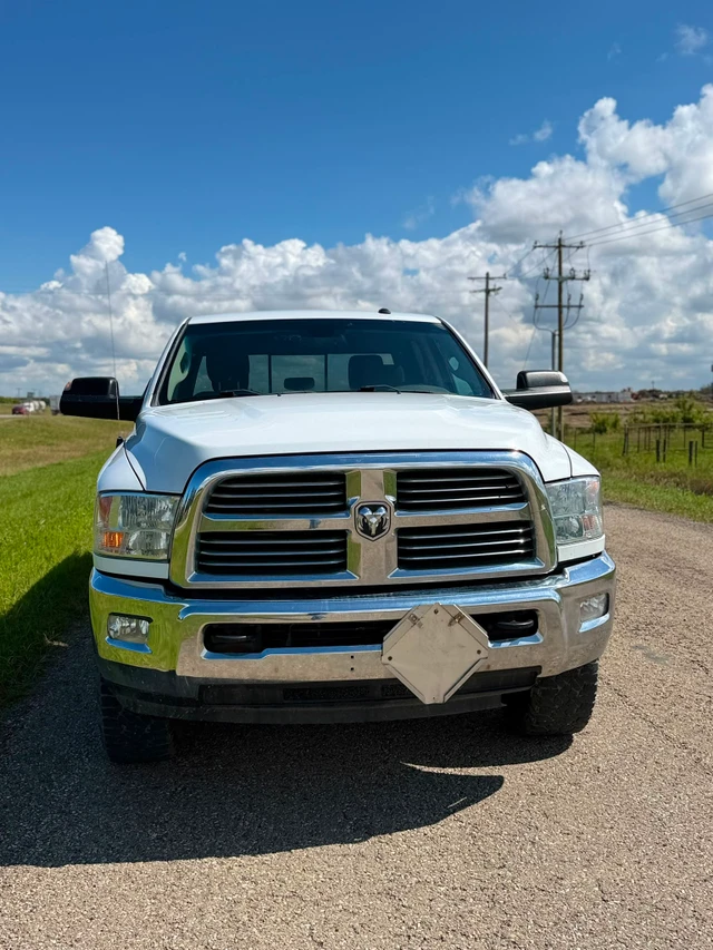 2018 Dodge Ram3500 4wd, 309 000 km, dovoz Kanada — foto 4 z 5