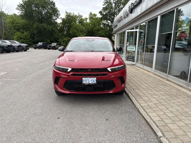 2024 Dodge Hornet GT, červená, 48 km, dovoz Kanada — foto 2 z 5