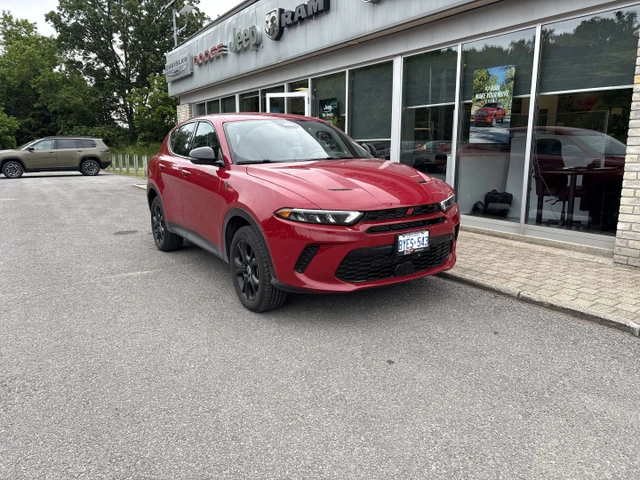 2024 Dodge Hornet GT, červená, 48 km, dovoz Kanada — foto 3 z 5