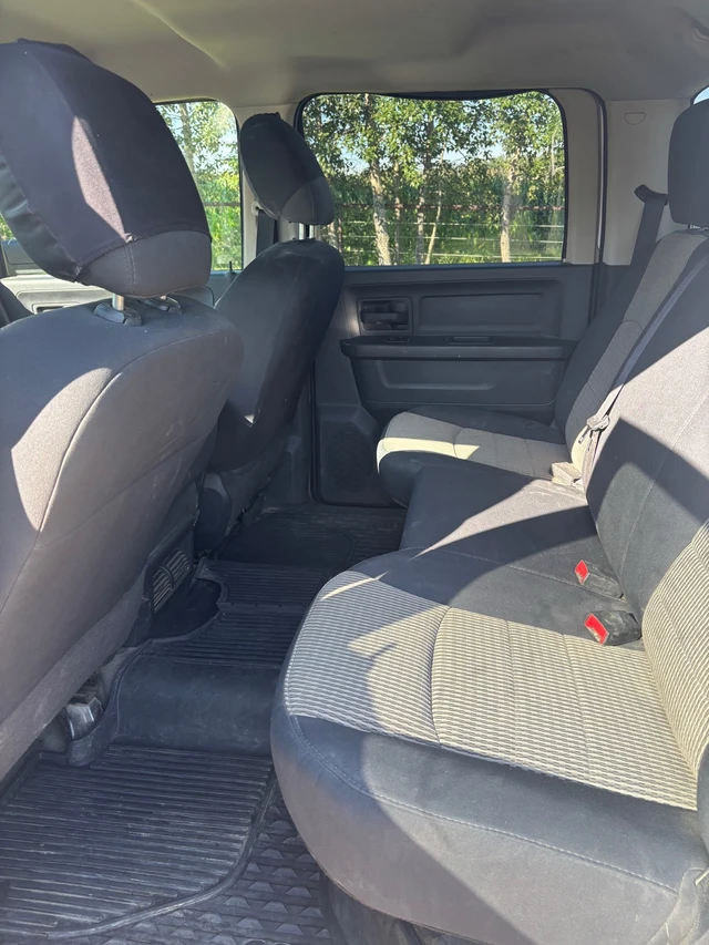 2012 Dodge Ram2500, biela, 158 186 km, dovoz Kanada — foto 4 z 5