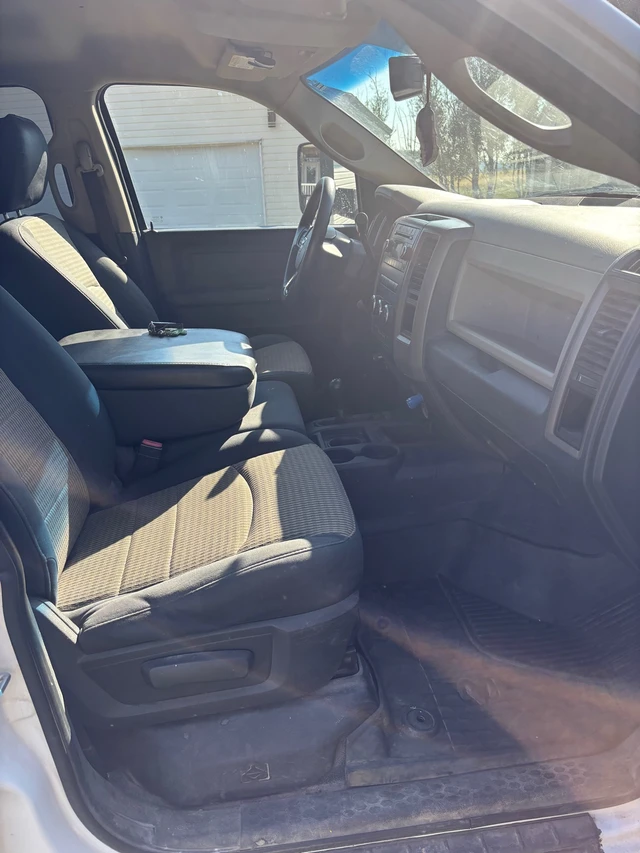 2012 Dodge Ram2500, biela, 158 186 km, dovoz Kanada — foto 5 z 5