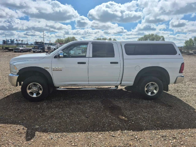 2013 Dodge Ram2500, 317 000 km, dovoz Kanada — foto 1