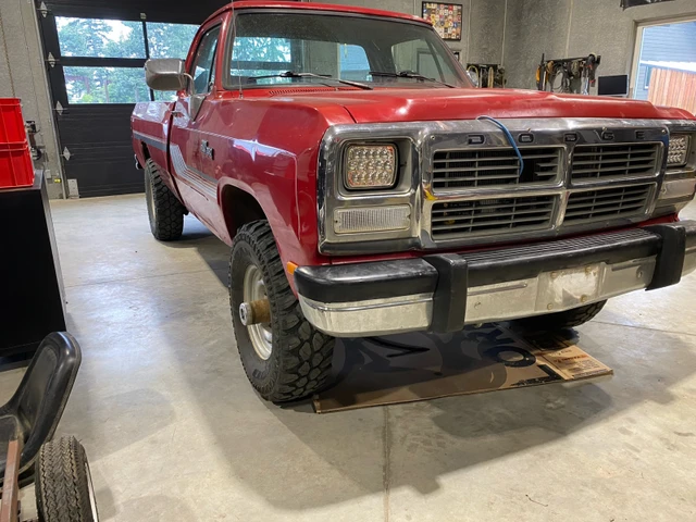 1991 Dodge Ram2500, 275 848 km, dovoz Kanada — foto 1