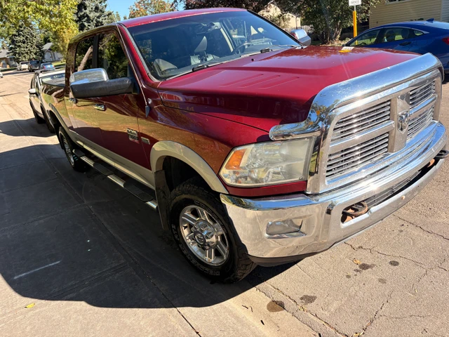 2011 Dodge Ram2500 Laramie, 231 500 km, dovoz Kanada — foto 2 z 5