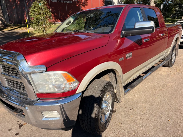 2011 Dodge Ram2500 Laramie, 231 500 km, dovoz Kanada — foto 3 z 5