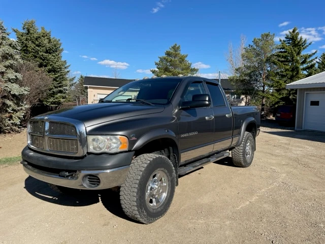 2004 Dodge Diesel SLT, 318 336 km, dovoz Kanada — foto 1