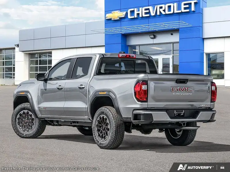 2026 GMC Canyon AT4, GXD Sterling Metallic, 0 km, dovoz Kanada — foto 4 z 12