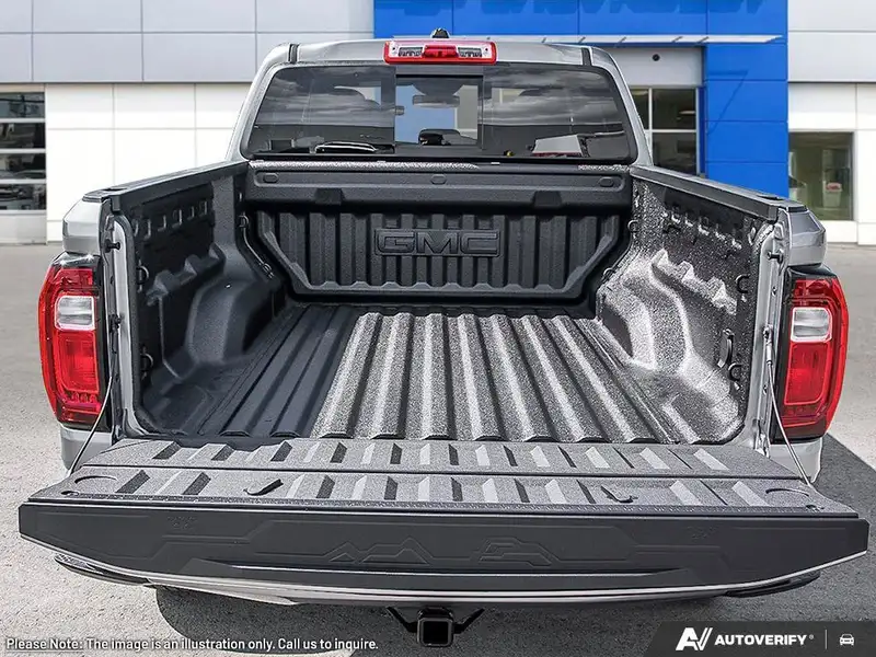 2026 GMC Canyon AT4, GXD Sterling Metallic, 0 km, dovoz Kanada — foto 7 z 12