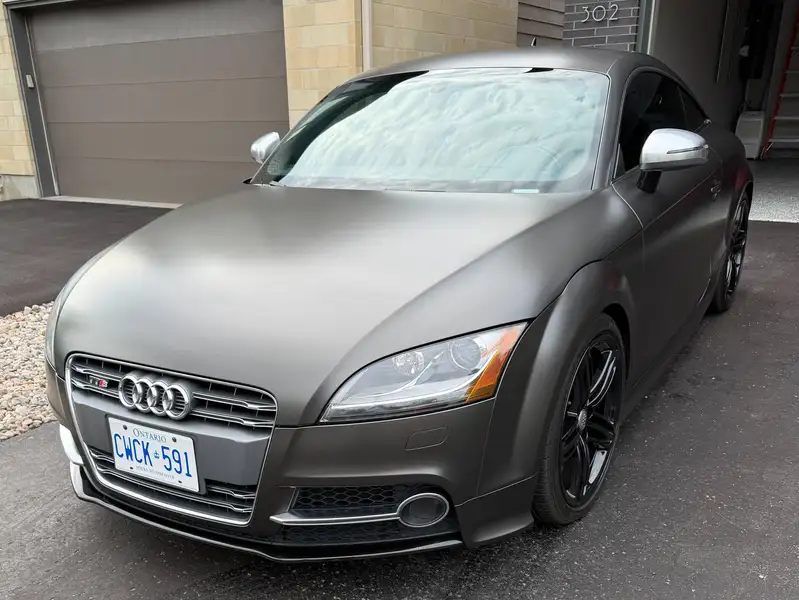 2011 Audi TTS 2.0T, čierna, 124 000 km, dovoz Kanada — foto 1