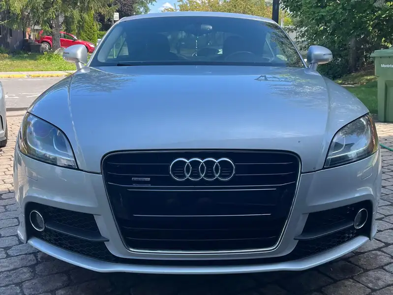 2012 Audi TTS 2.0T, strieborná, 85 000 km, dovoz Kanada — foto 1