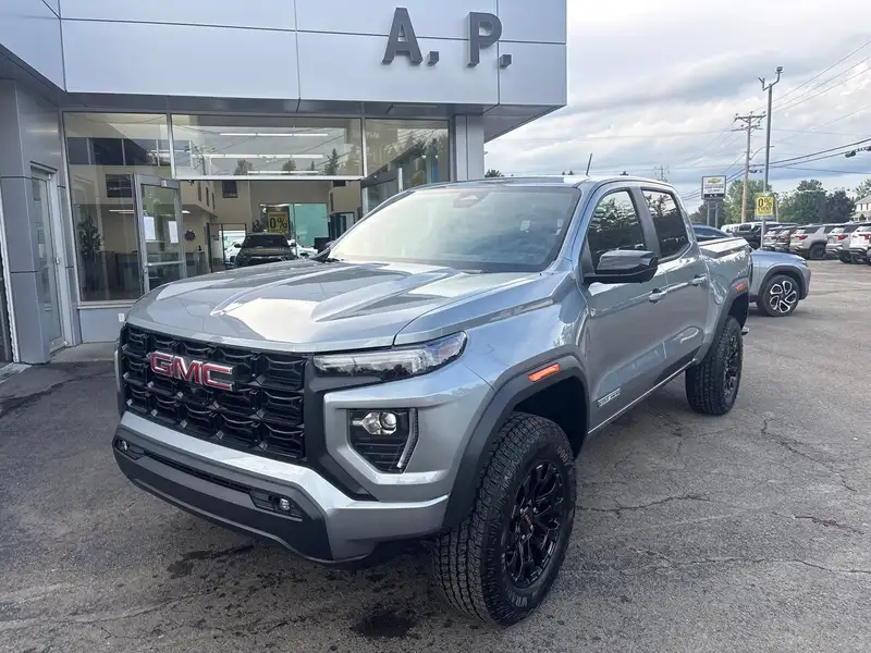 2026 GMC Canyon ELEVATION, Sterling Metallic, 0 km, dovoz Kanada — foto 1 z 12 2026 GMC Canyon ELEVATION, Sterling Metallic, 0 km, dovoz Kanada — foto 1 z 12