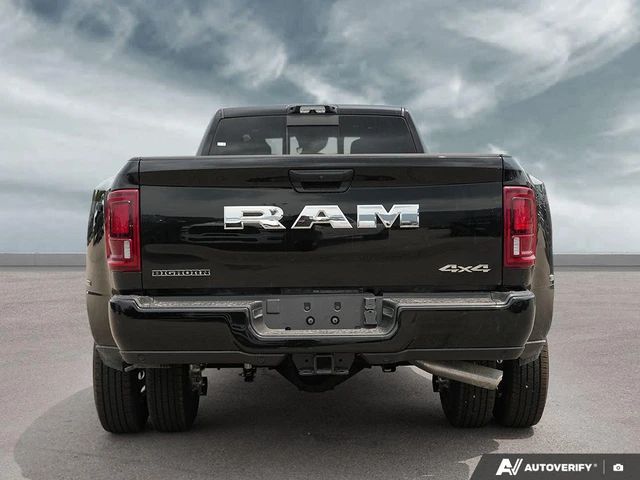 2026 RAM 3500 Big Horn, čierna, 11 km, dovoz Kanada — foto 5 z 5