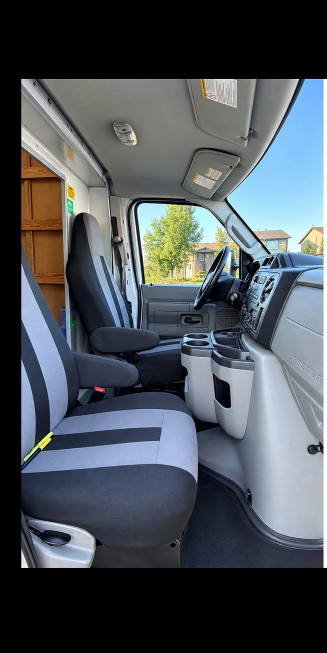 2016 Ford E-450, 8 500 km, dovoz Kanada — foto 5 z 5
