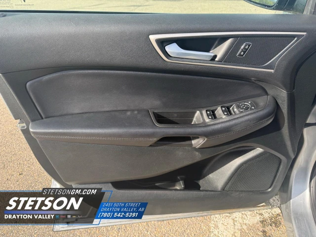 2023 Ford Edge SEL, strieborná, 63 936 km, dovoz Kanada — foto 9 z 17