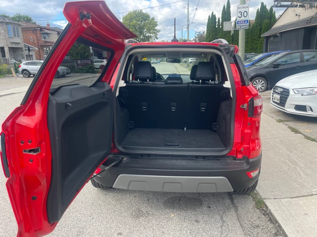 2019 Ford Eco Sport Titanium, 87 588 km, dovoz Kanada — foto 9 z 20