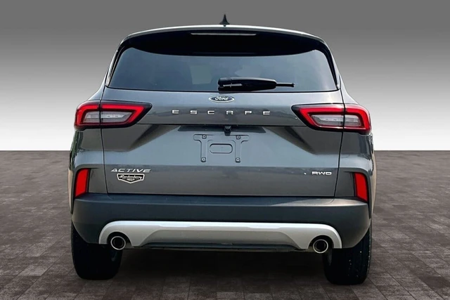 2025 Ford Escape Active, sivá, 51 524 km, dovoz Kanada — foto 4 z 20