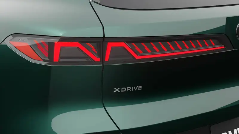 2027 BMW X5, zelená, 90 km, dovoz Kanada — foto 8 z 12