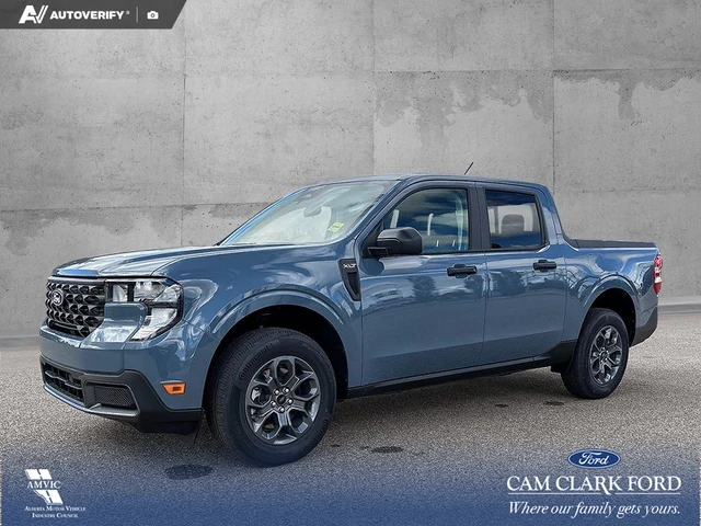2026 Ford Maverick XLT, modrá, 5 km, dovoz Kanada — foto 1