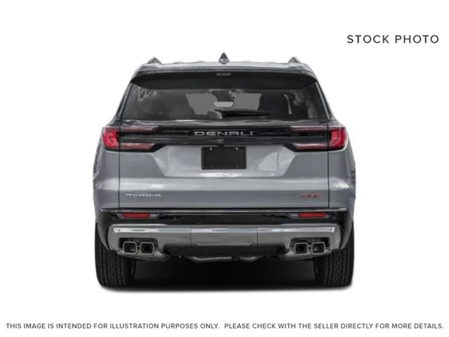 2027 GMC Acadia Denali, strieborná, dovoz Kanada — foto 5 z 5
