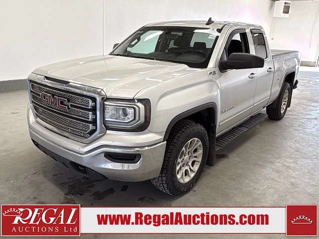 2019 GMC SIERRA, strieborná, 222 230 km, dovoz Kanada — foto 1