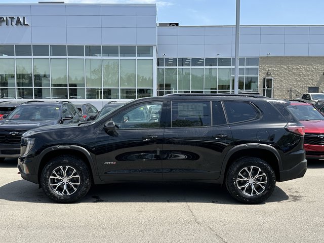 2026 GMC Acadia AT4, čierna, 5 km, dovoz Kanada — foto 3 z 20