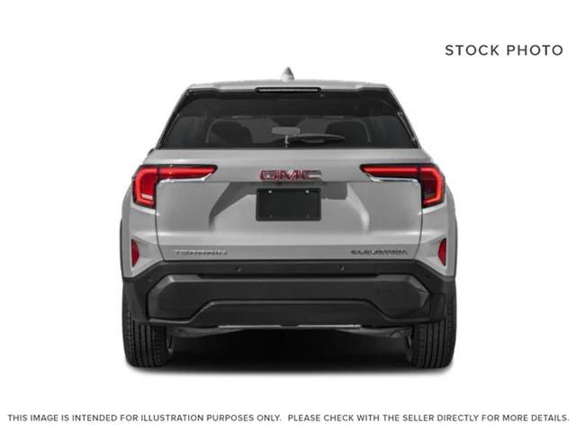 2027 GMC Terrain AT4, 5 km, dovoz Kanada — foto 5 z 5