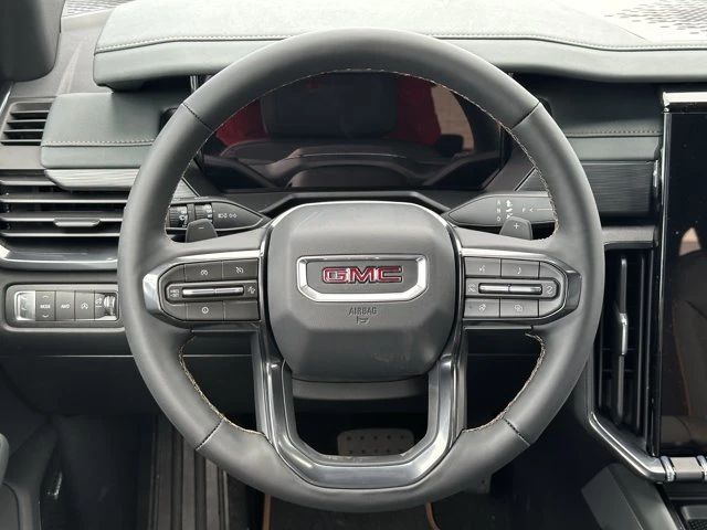 2026 GMC Acadia AT4, sivá, 4 km, dovoz Kanada — foto 11 z 20