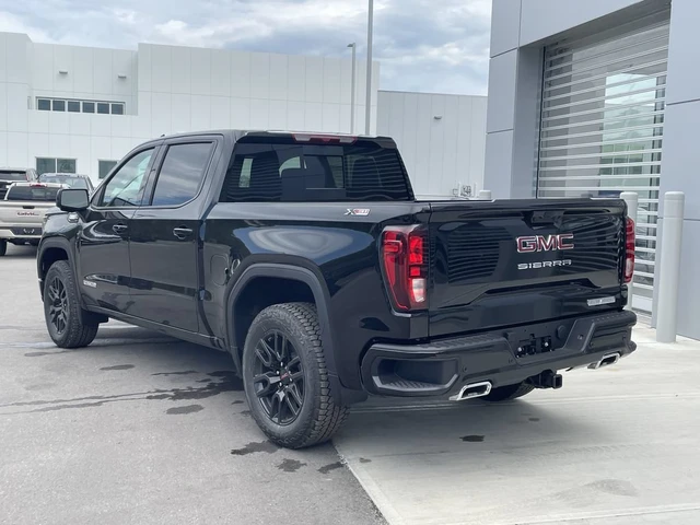 2026 GMC Sierra 1500 Elevation, čierna, 1 km, dovoz Kanada — foto 6 z 20