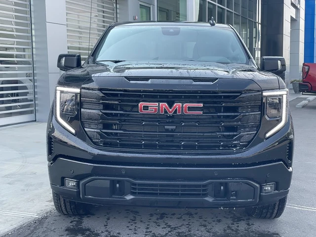 2026 GMC Sierra 1500 Elevation, čierna, 1 km, dovoz Kanada — foto 2 z 20