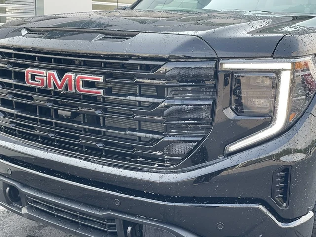 2026 GMC Sierra 1500 Elevation, čierna, 1 km, dovoz Kanada — foto 3 z 20