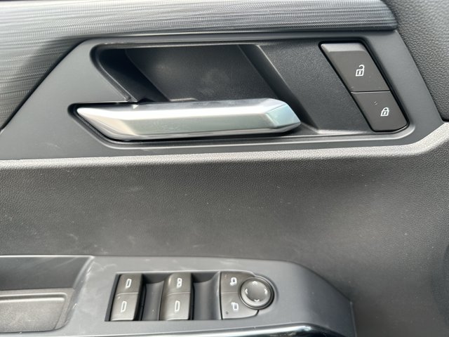 2026 GMC Acadia AT4, sivá, 4 km, dovoz Kanada — foto 9 z 20