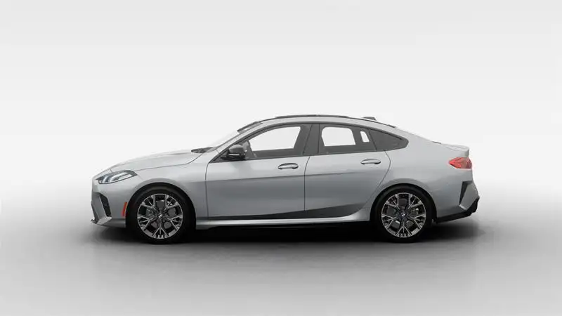 2027 BMW 2 Series Gran, sivá, 90 km, dovoz Kanada — foto 4 z 12