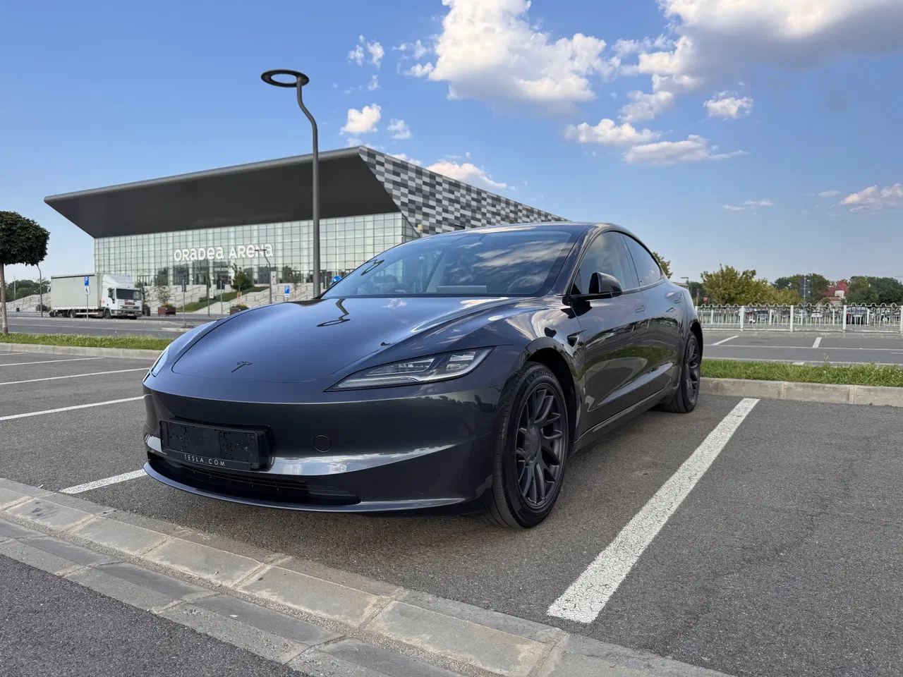 2024 Tesla Model 3, 72 500 km, Rumunsko — foto 2 z 27