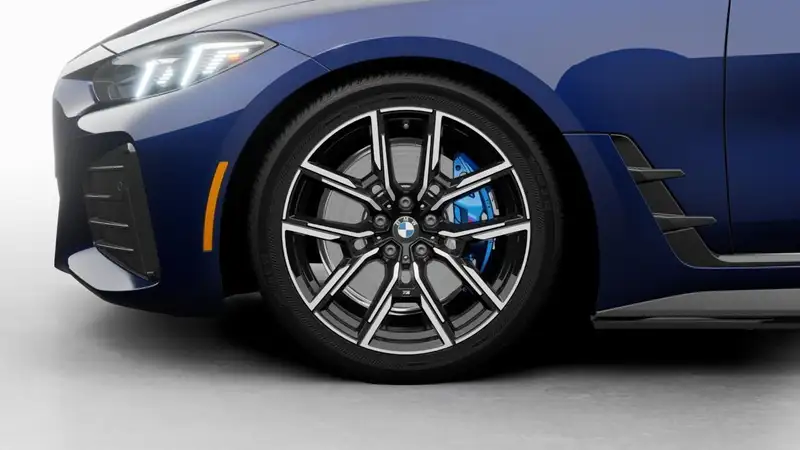 2026 BMW I4 eDrive40, modrá, 90 km, dovoz Kanada — foto 7 z 12