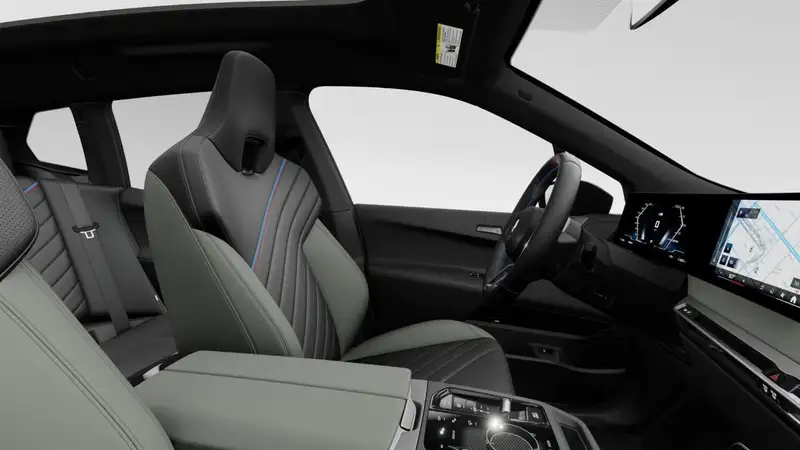 2026 BMW iX M70 xDrive, biela, 90 km, dovoz Kanada — foto 9 z 12