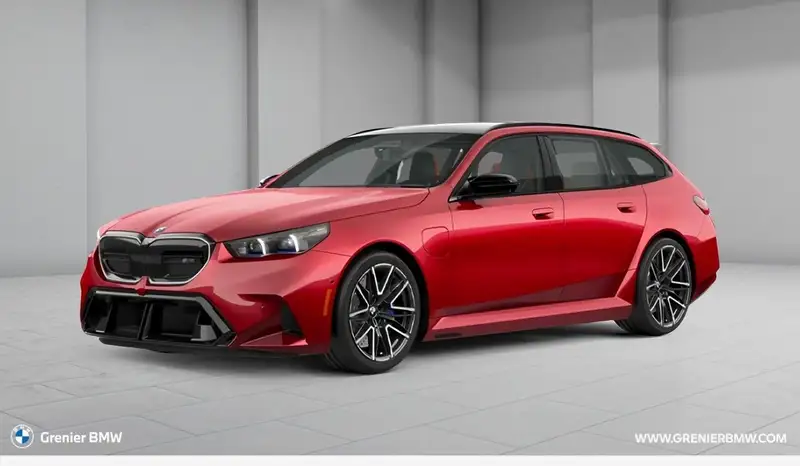2027 BMW M5 Touring, červená, 10 km, dovoz Kanada — foto 1