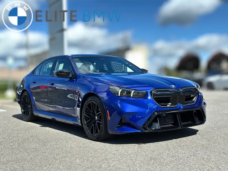 2027 BMW M5 BASE, modrá, 90 km, dovoz Kanada — foto 9 z 12