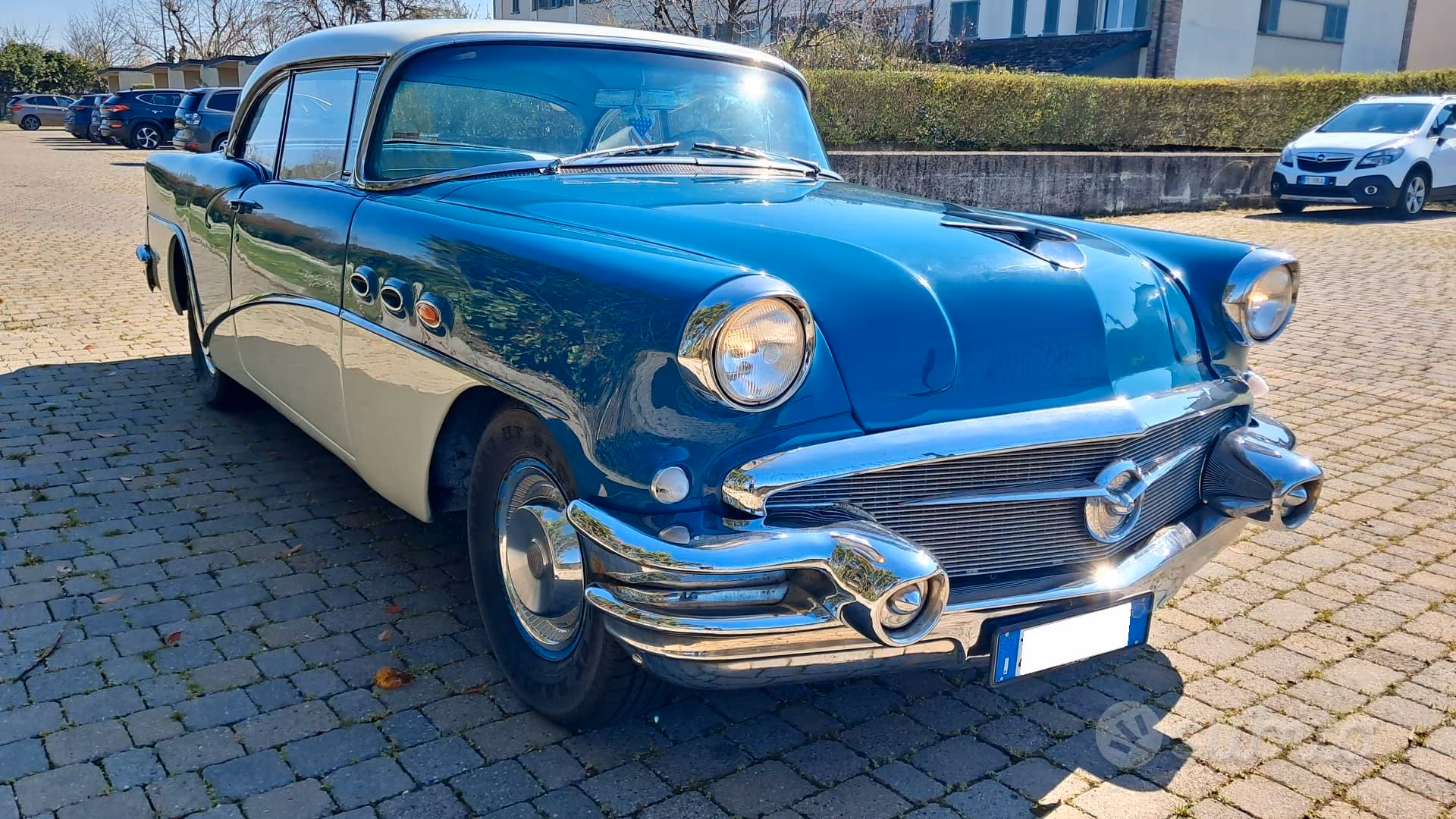 Buick, Taliansko — foto 1