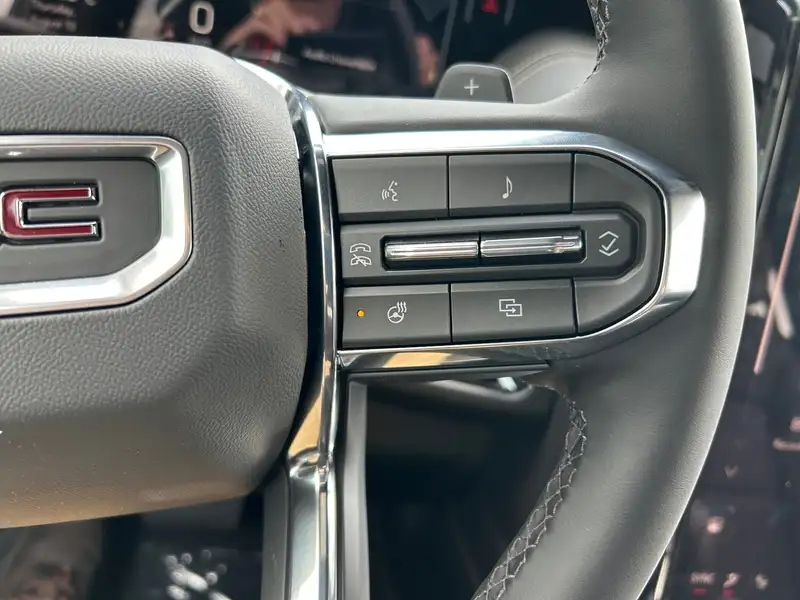 2026 GMC Yukon Elevation, biela, 0 km, dovoz Kanada — foto 12 z 12