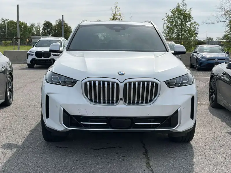 2026 BMW X5, biela, 90 km, dovoz Kanada — foto 2 z 5